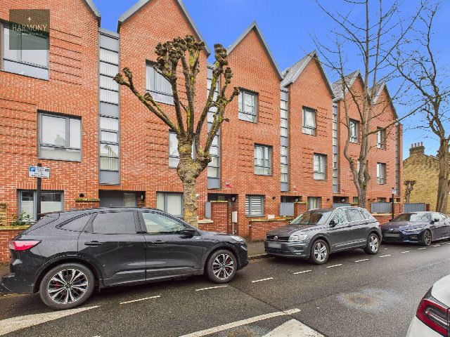 Credon Road, London, E13