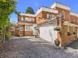 Ruxbury Cottage St Anns Hill Road, St Anns Hill Road, KT16 9NL