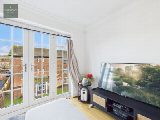 High Road, Loughton, IG10